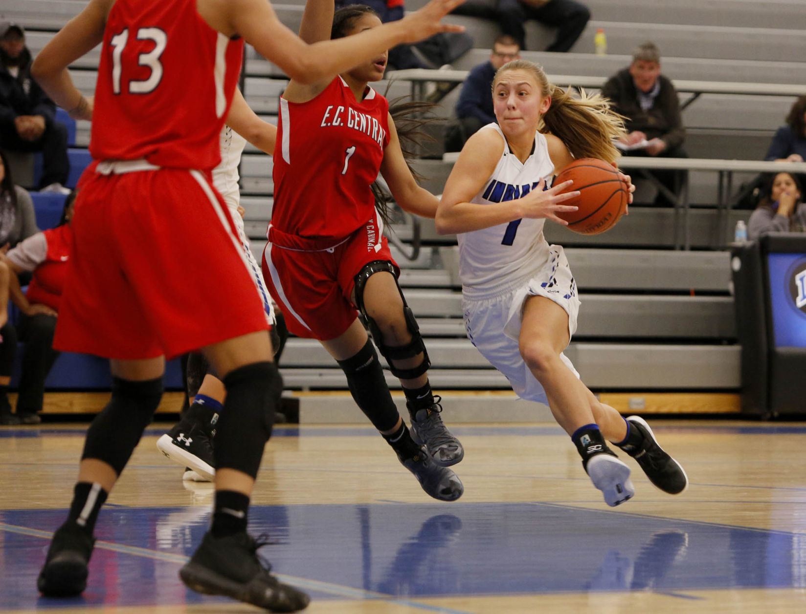 FIRST TEAM: Lauren Ladowski